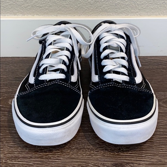 womens white slip on tennis shoes